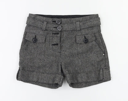 Preworn Girls Black   Hot Pants Shorts Size 9 Years