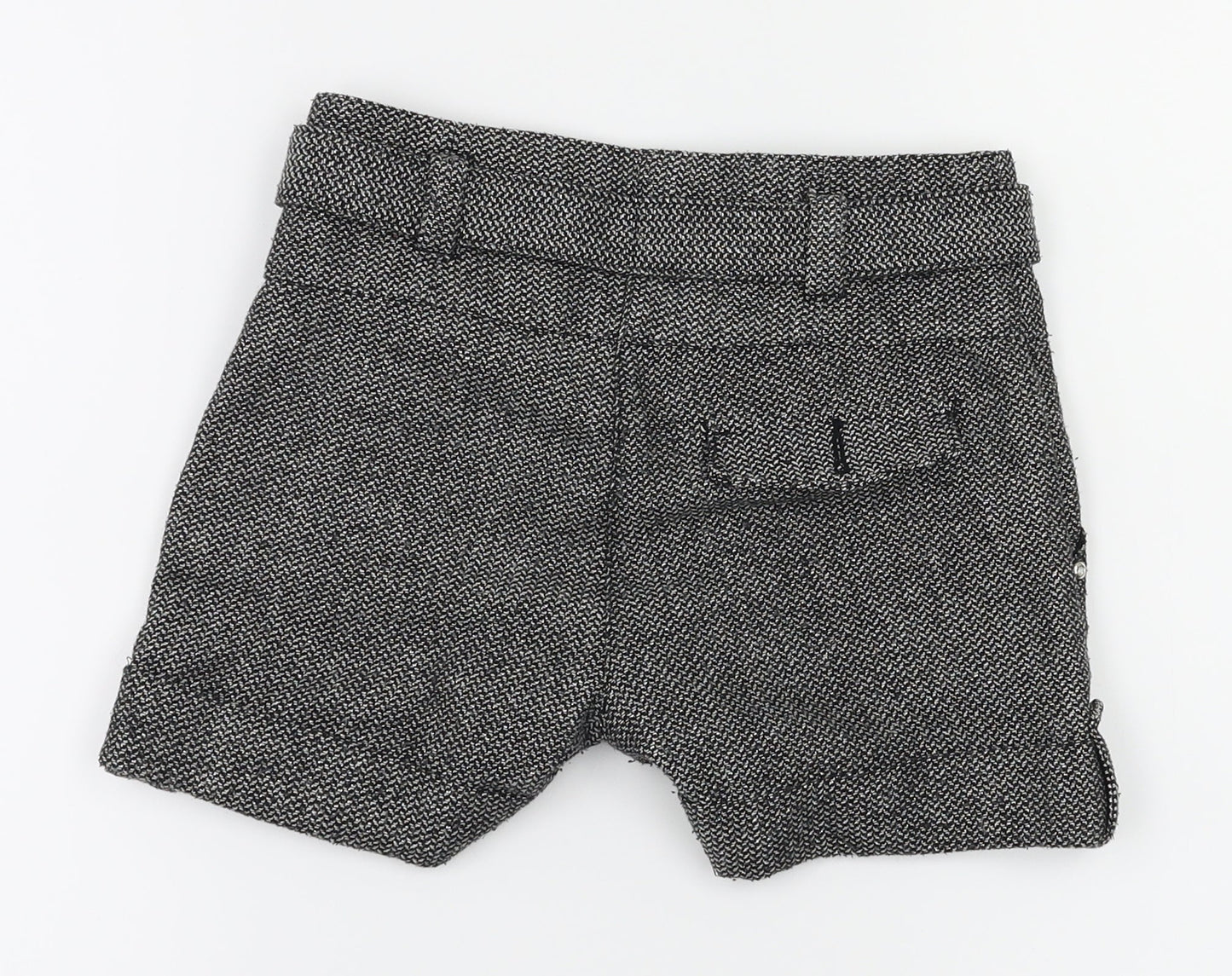 Preworn Girls Black   Hot Pants Shorts Size 9 Years