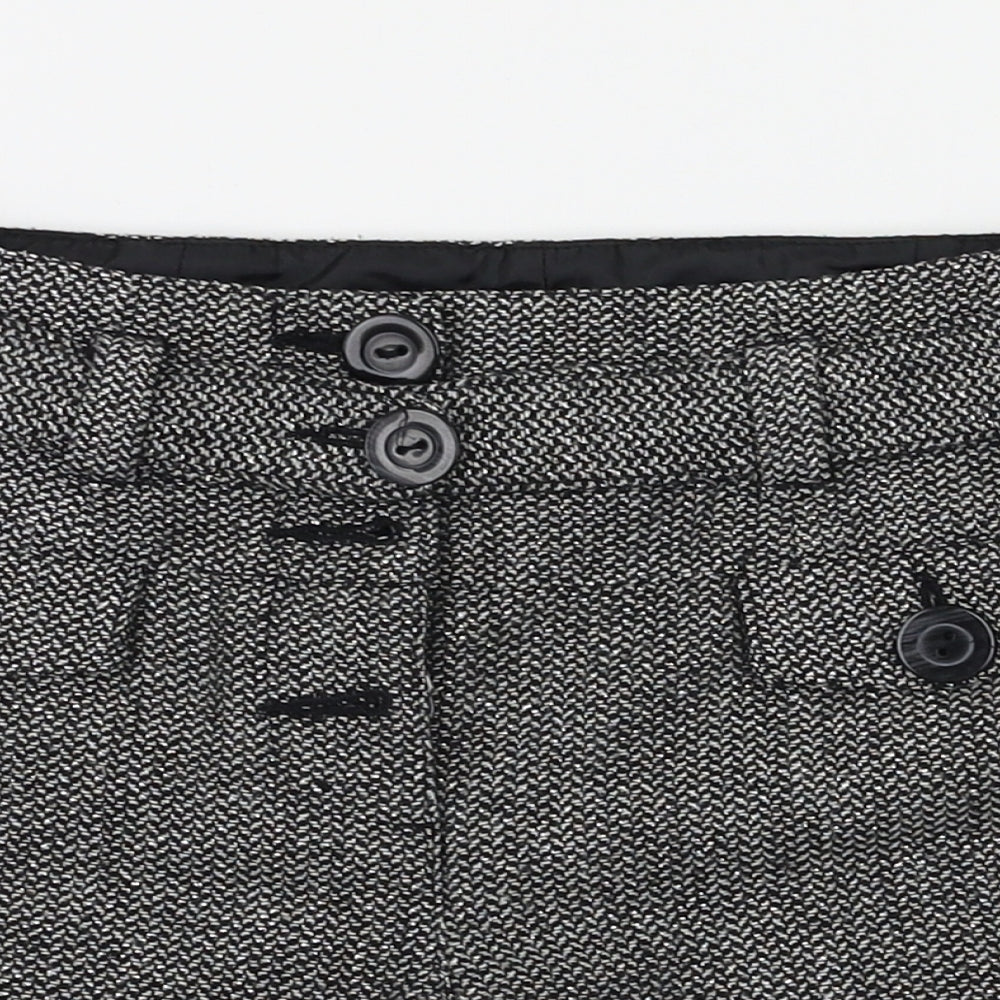 Preworn Girls Black   Hot Pants Shorts Size 9 Years