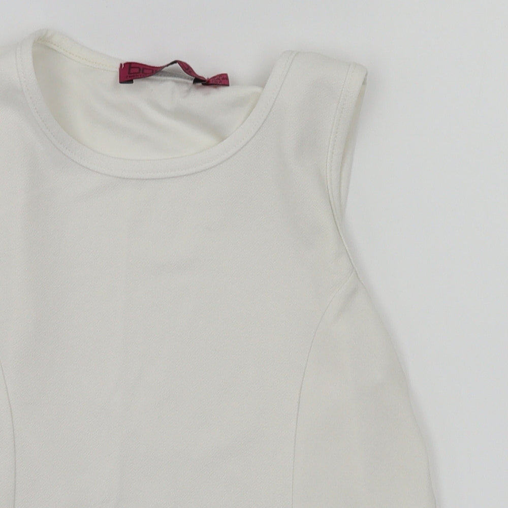 Womens UK Size 6 Boohoo White Basic T-Shirt