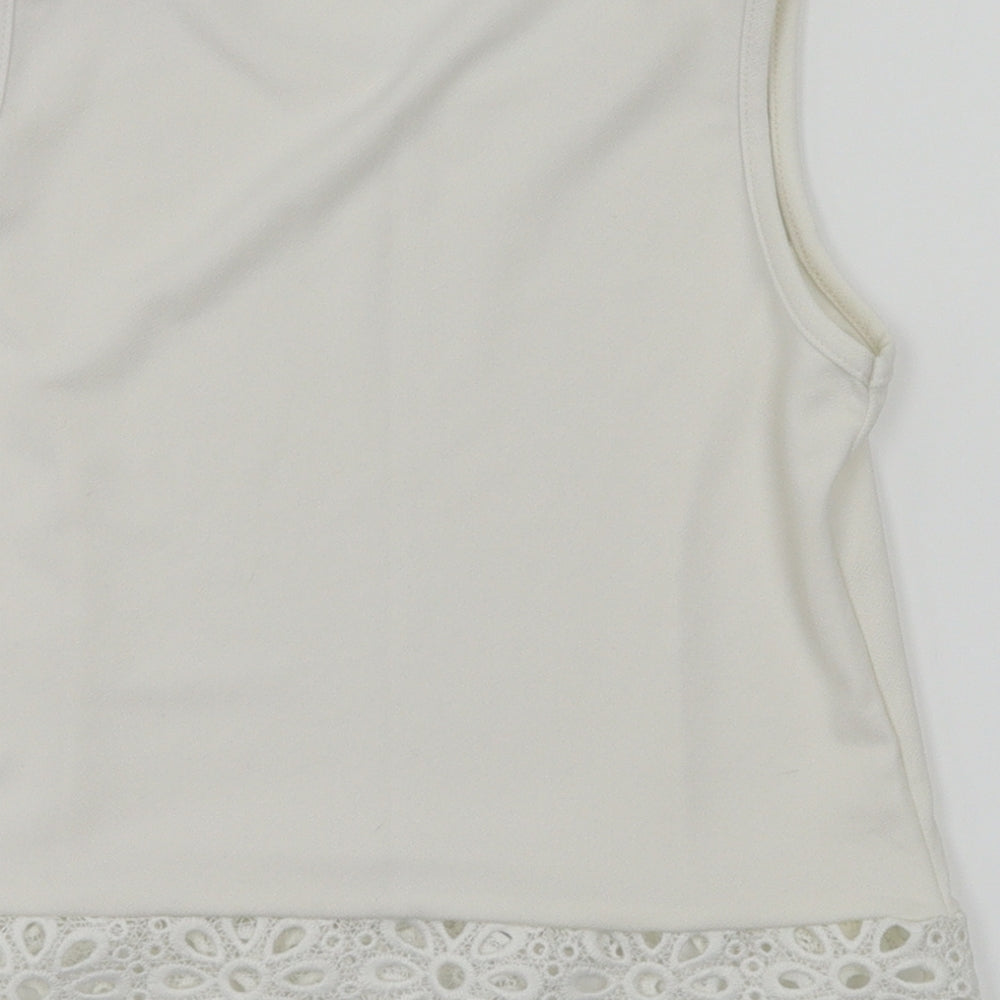Womens UK Size 6 Boohoo White Basic T-Shirt