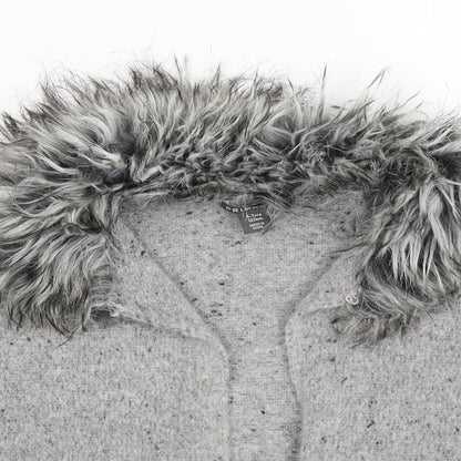 Primark Girls Grey  Knit Vest Jumper Size 6-7 Years