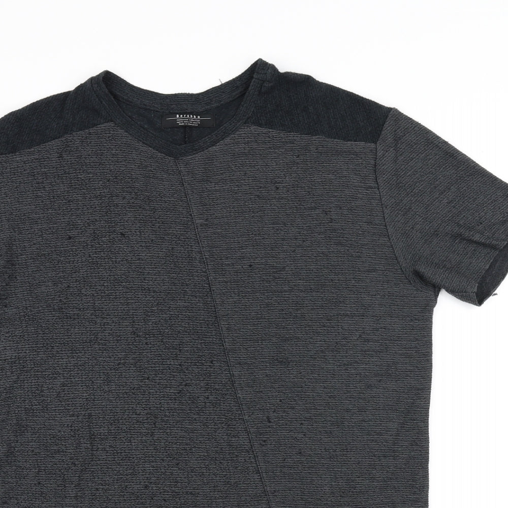 Berksha Mens Grey    T-Shirt Size M