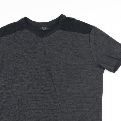 Berksha Mens Grey    T-Shirt Size M