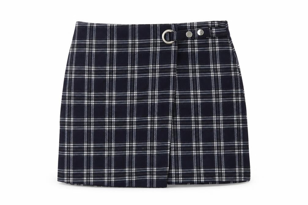 Womens UK Size 27 in Preworn Mini  Skirt