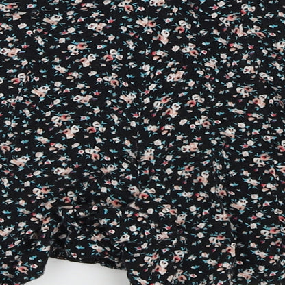 New Look Girls Black Floral  Hot Pants Shorts Size 9 Years