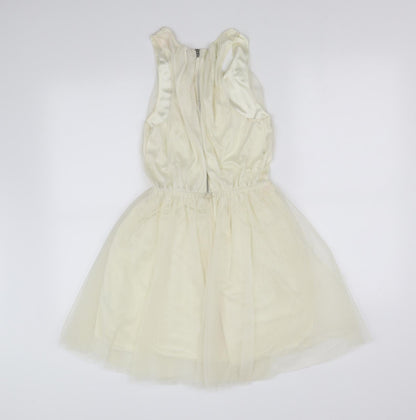 pre worn Womens White   Fit & Flare  Size 8