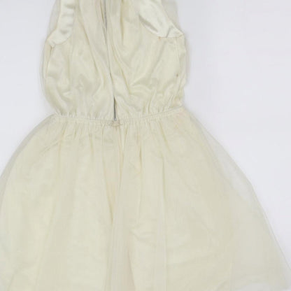 pre worn Womens White   Fit & Flare  Size 8