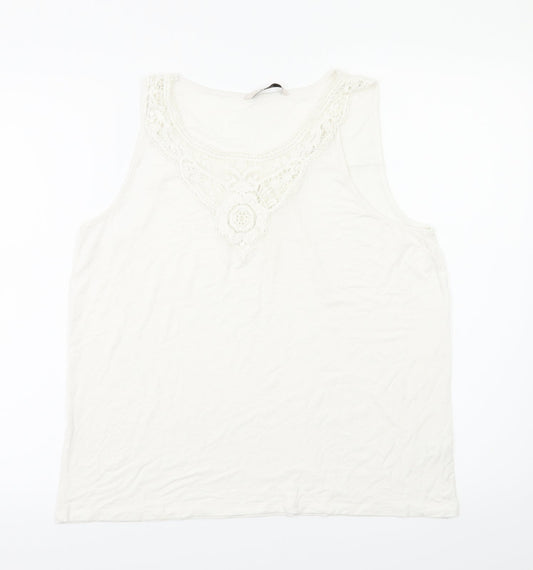 TU Womens White Floral  Basic T-Shirt