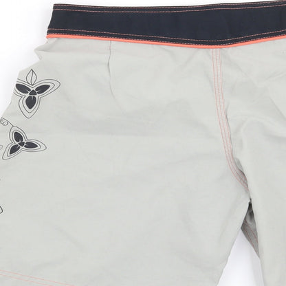 Womens UK Size S Preworn Regular Fit Bermuda Shorts