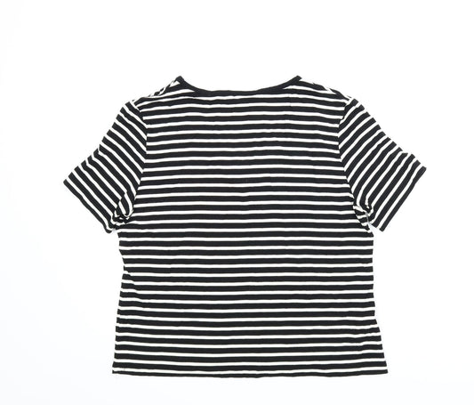CC Womens Black Striped  Basic T-Shirt Size L