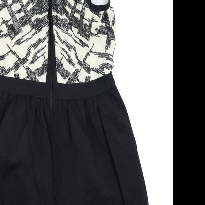 Warehouse Womens Black   Fit & Flare  Size 14