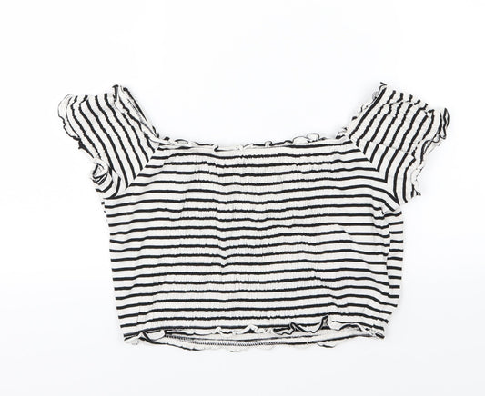 Womens UK Size 14 New Look Black Cropped T-Shirt