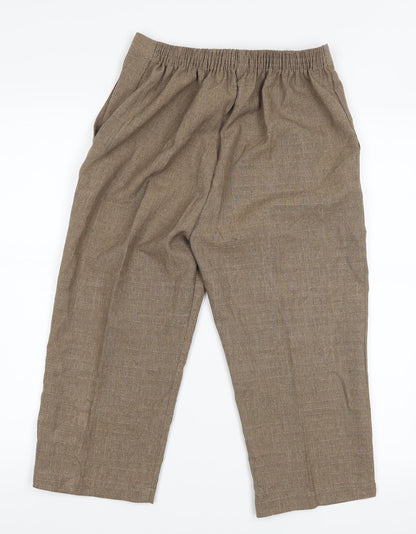 Womens UK Size 26 in Preworn Regular Fit Mom Shorts