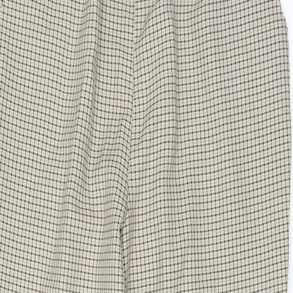 Womens UK Size 18 Preworn Regular Fit  White Trousers