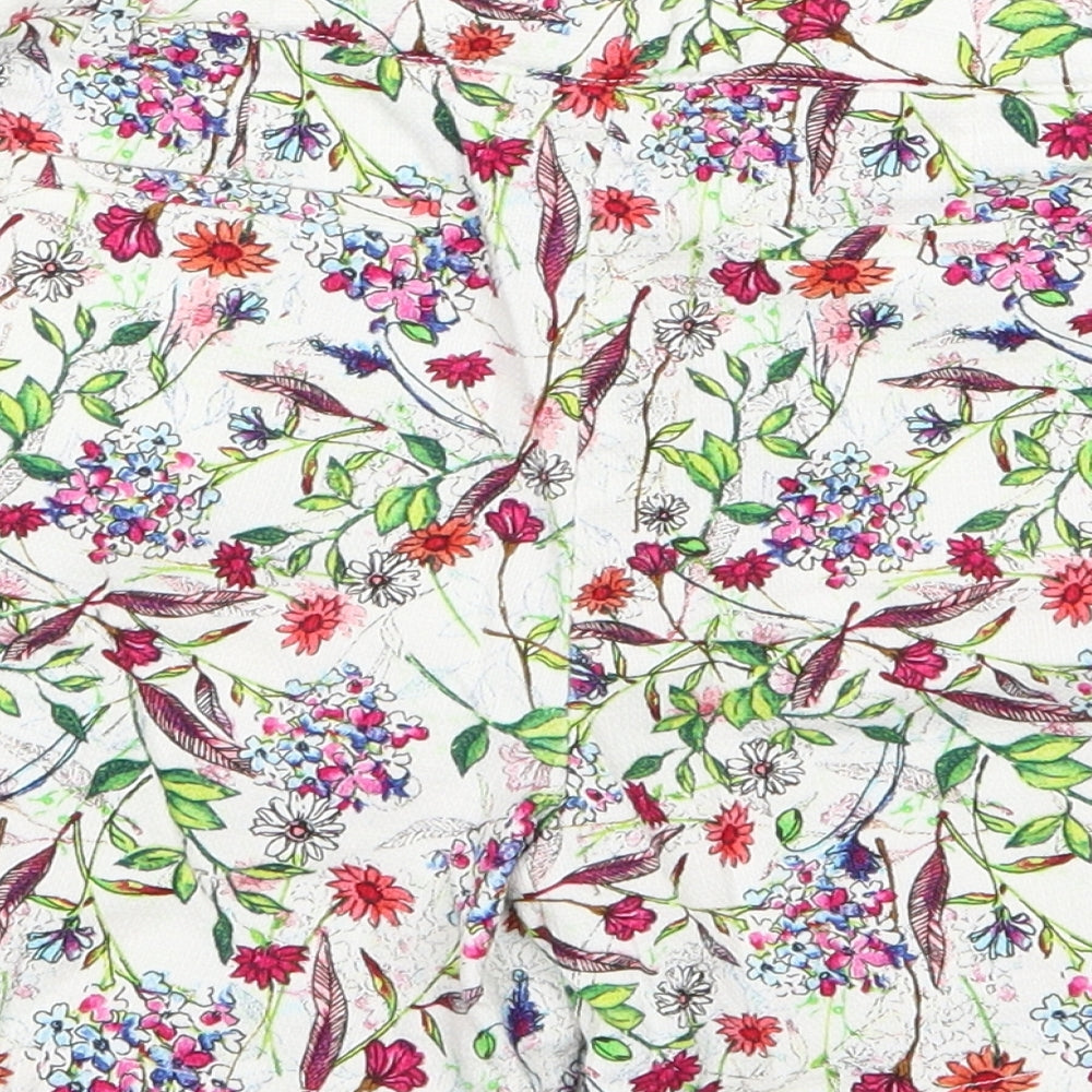 Nutmeg Girls Multicoloured Floral  Chino Shorts Size 12-13 Years