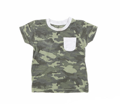Preworn Boys Green Camouflage  Basic T-Shirt Size 18-24 Months