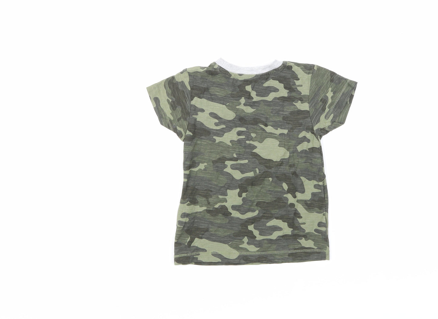 Preworn Boys Green Camouflage  Basic T-Shirt Size 18-24 Months