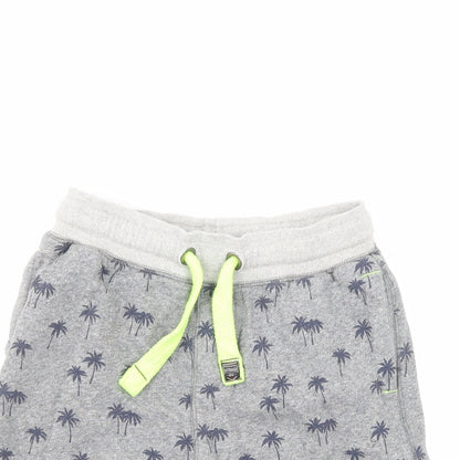 Outrage Boys Grey Floral  Sweat Shorts Size 9-10 Years