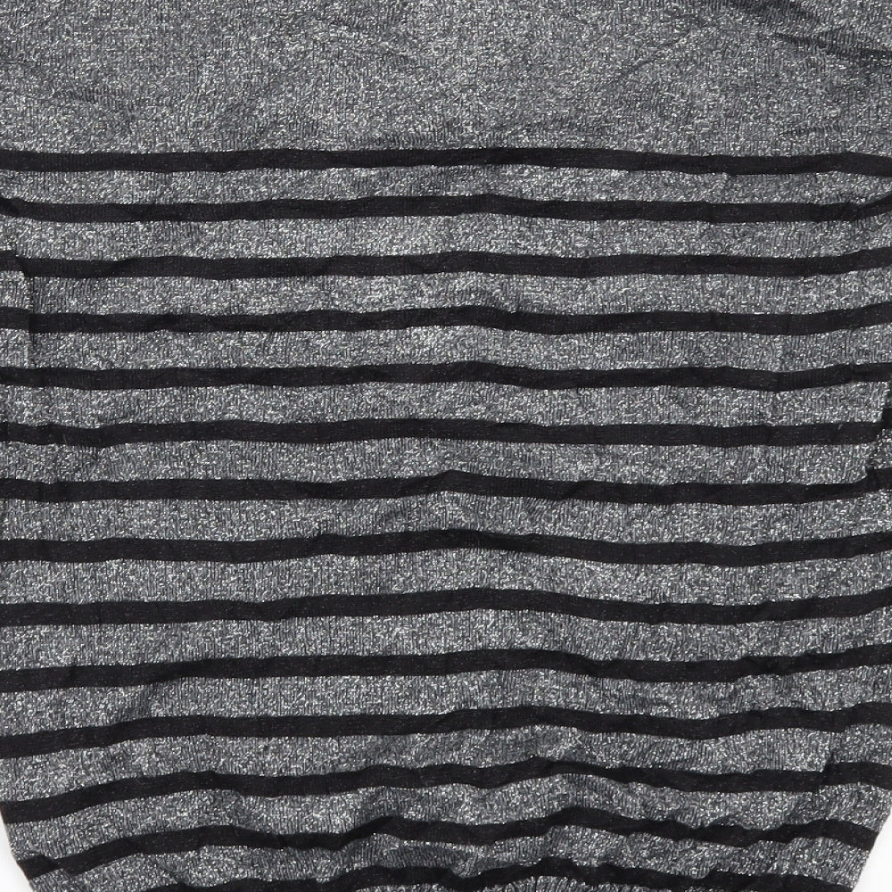 H&M Girls    Pullover Jumper Size 10-11 Years