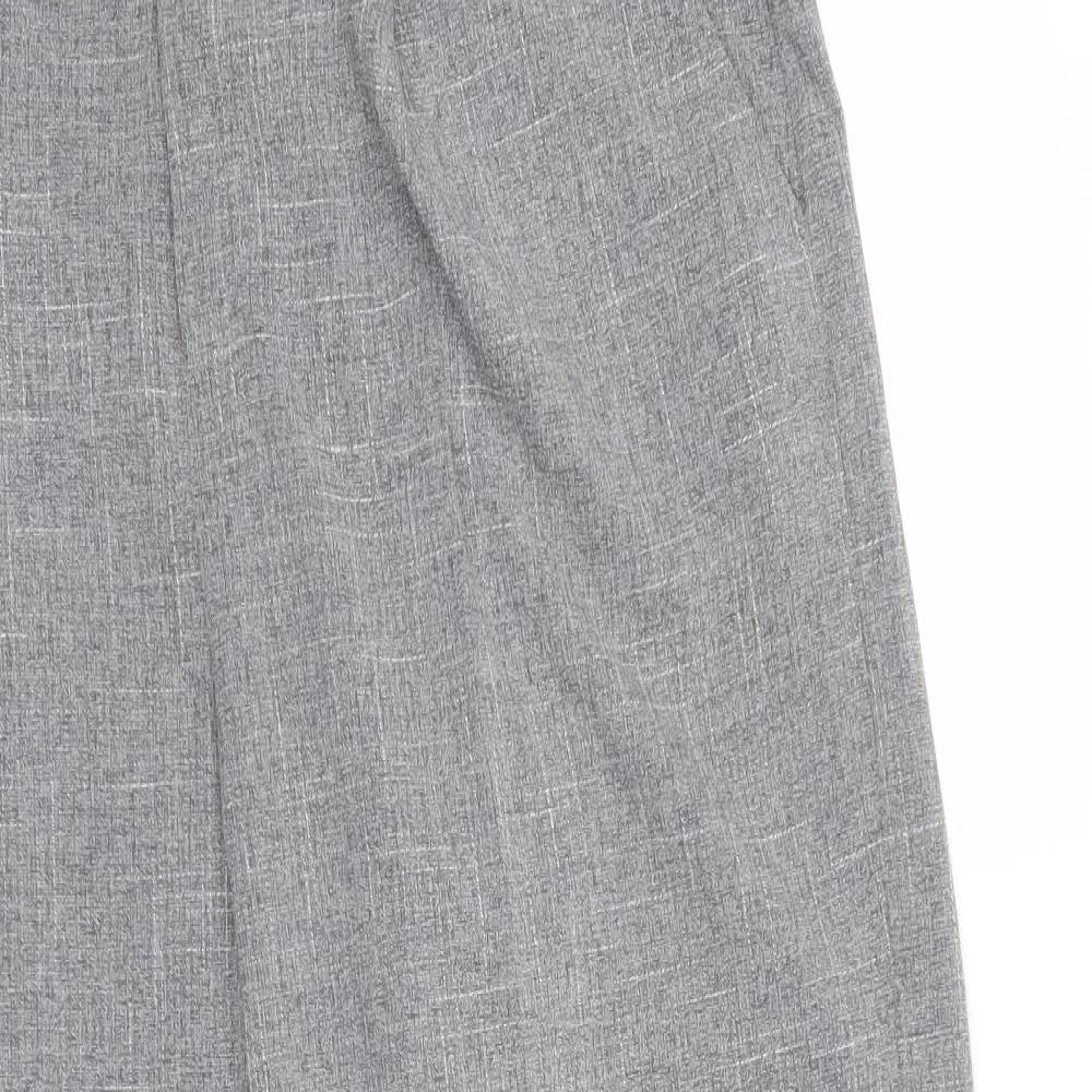Womens UK Size M Light before Dark Regular Fit Cropped Grey Trousers
