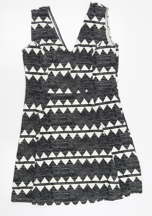 H&M Womens Black Geometric  Fit & Flare  Size 14