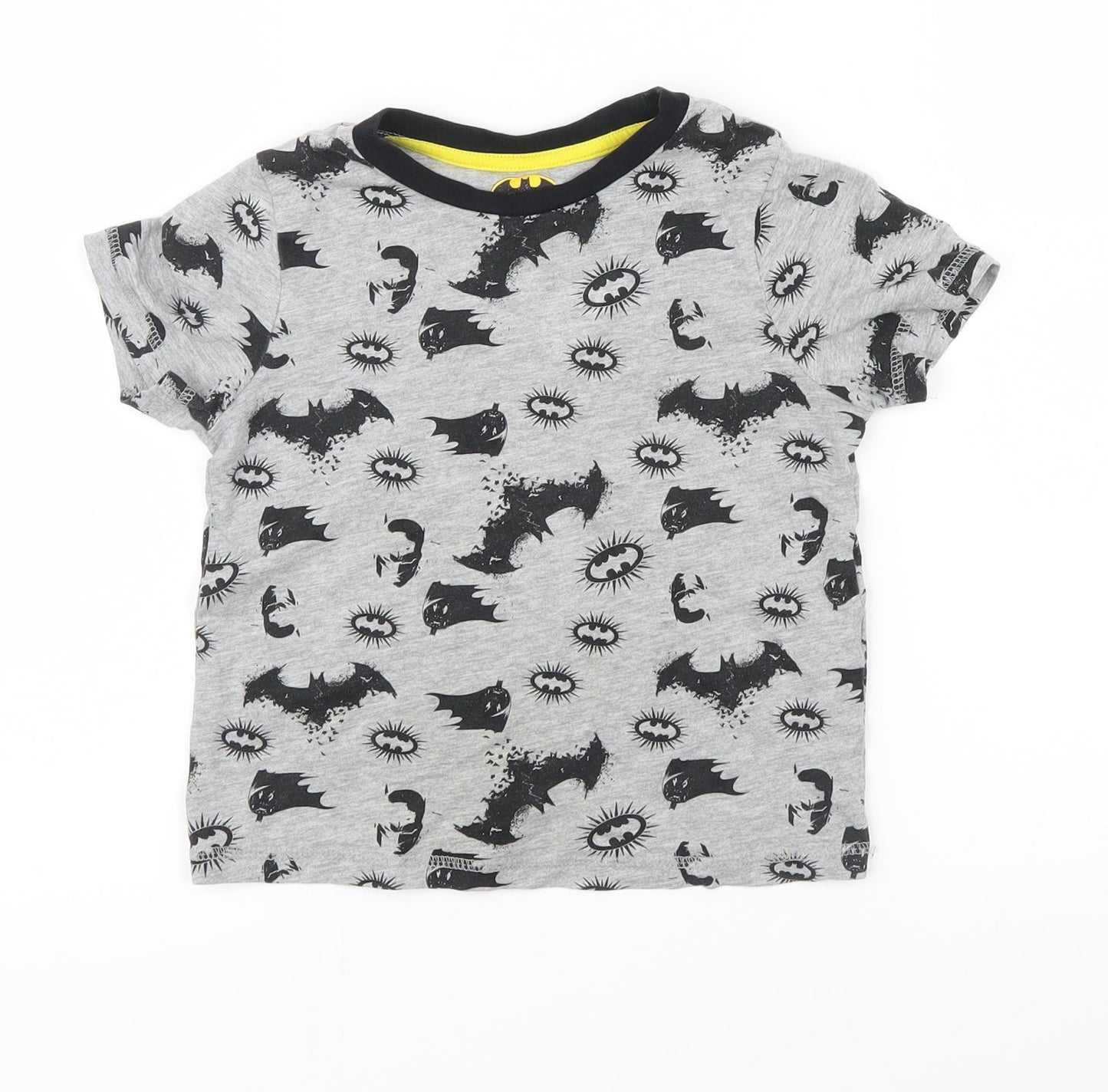 Batman Boys Grey Houndstooth  Basic T-Shirt Size 4-5 Years