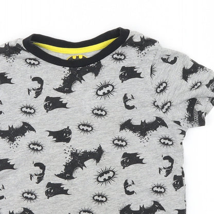 Batman Boys Grey Houndstooth  Basic T-Shirt Size 4-5 Years