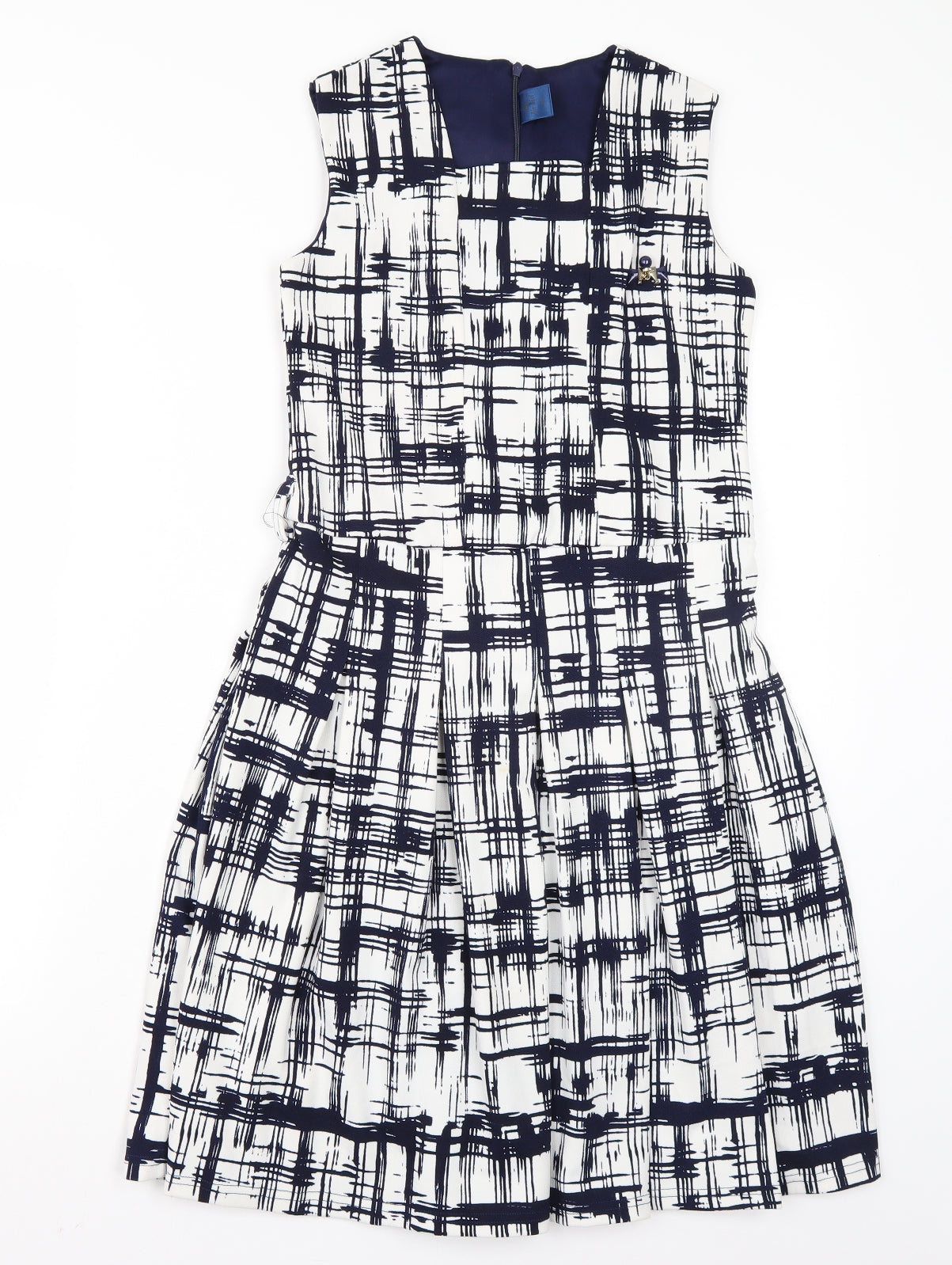 Air girl Womens White Geometric  A-Line  Size 8