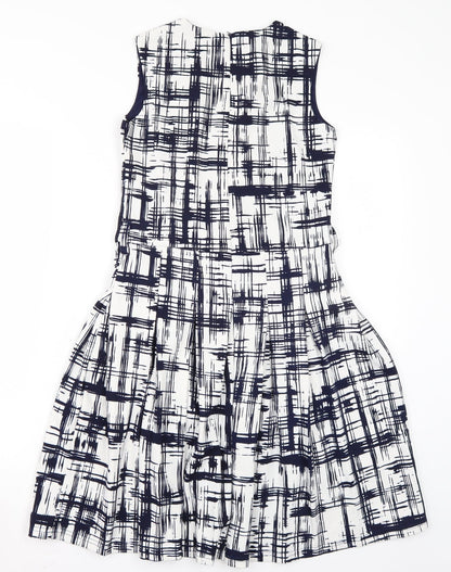 Air girl Womens White Geometric  A-Line  Size 8