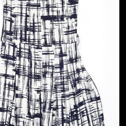 Air girl Womens White Geometric  A-Line  Size 8
