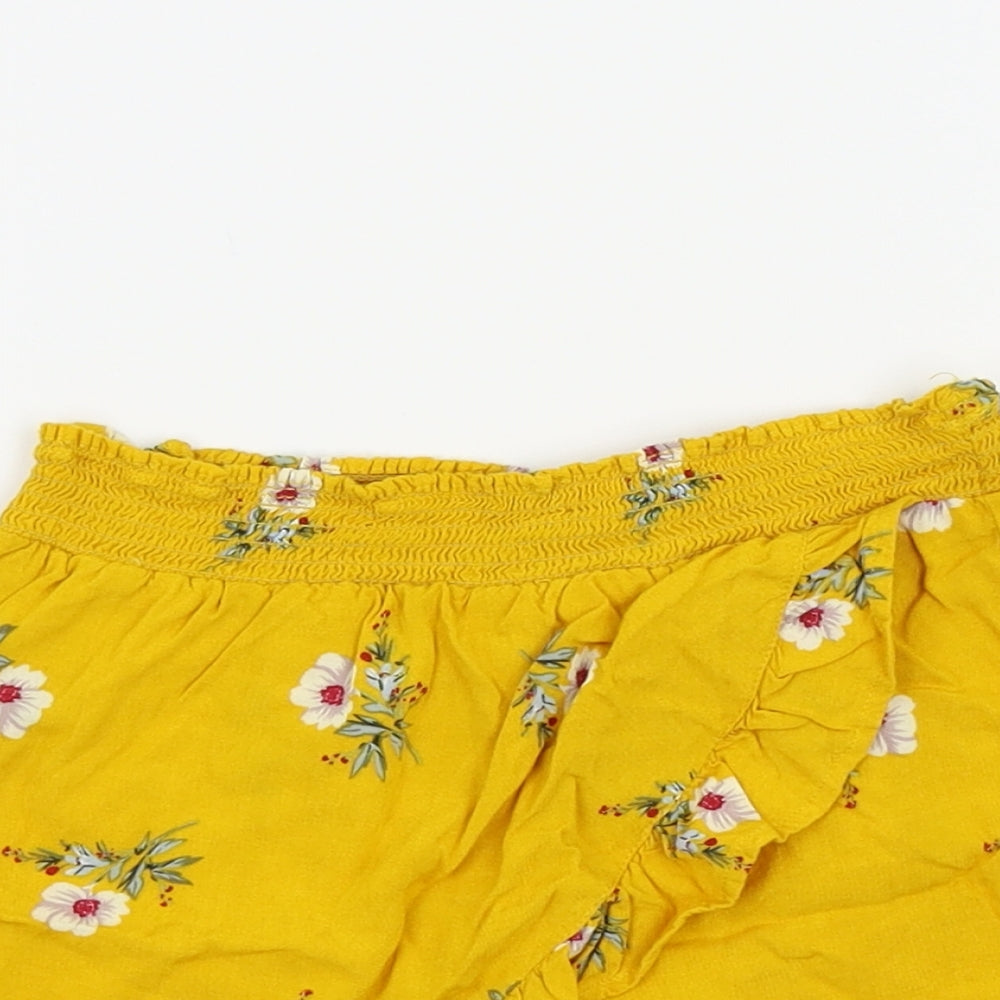 Primark Girls Yellow Floral  Hot Pants Shorts Size 6-7 Years