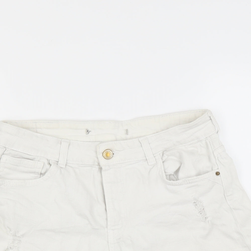 Berska Womens White  Denim Hot Pants Shorts Size 28 in - Distressed