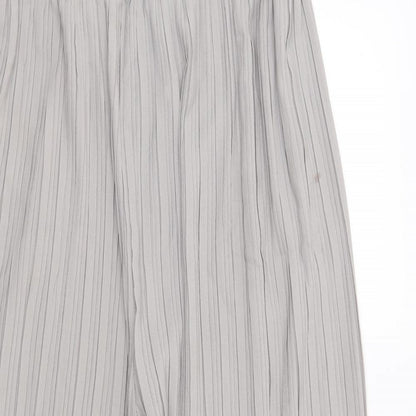 Womens UK Size 14 Missguided Regular Fit  Grey Trousers