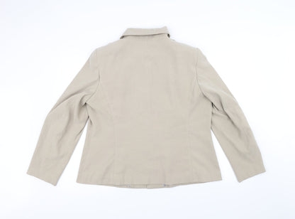 BM Womens White   Jacket  Size 18