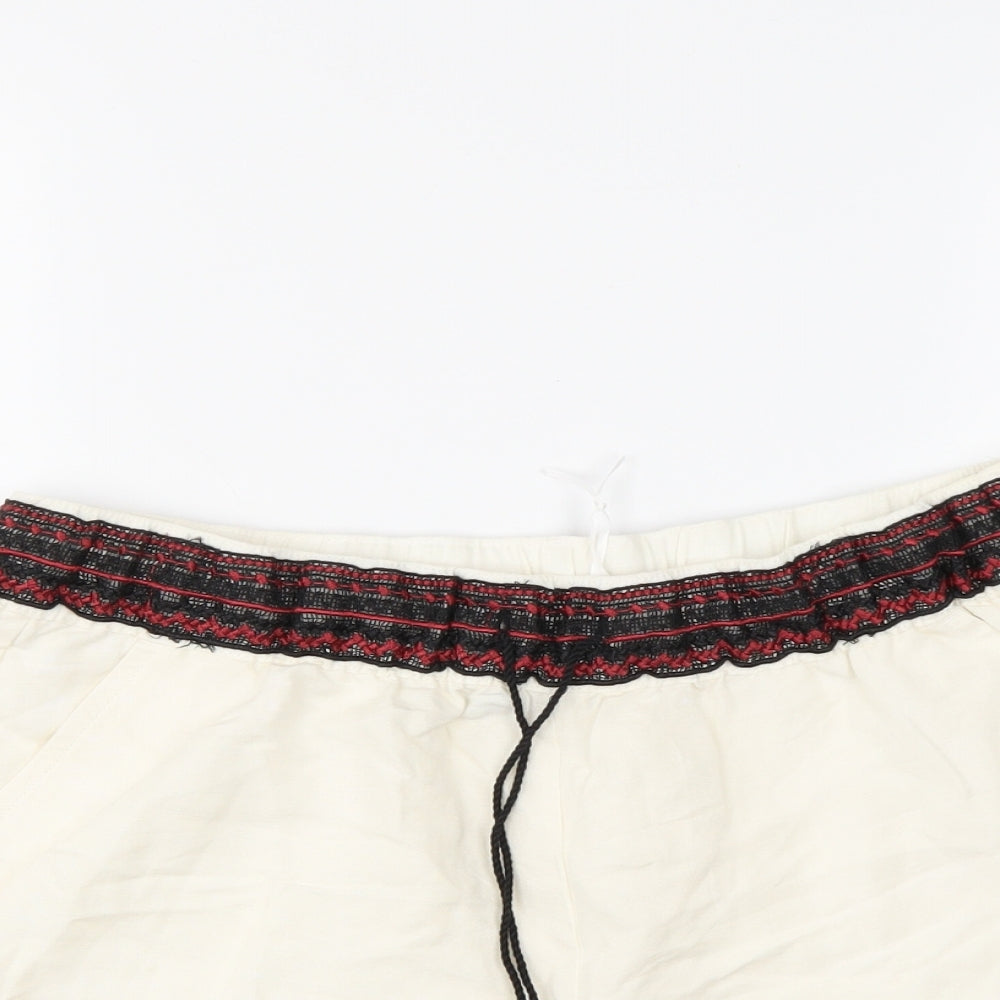 ESMARA Womens White   Hot Pants Shorts Size 12
