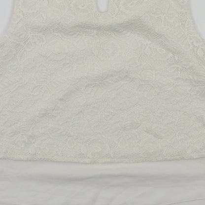 Preworn Girls White Floral  Basic T-Shirt Size 10 Years