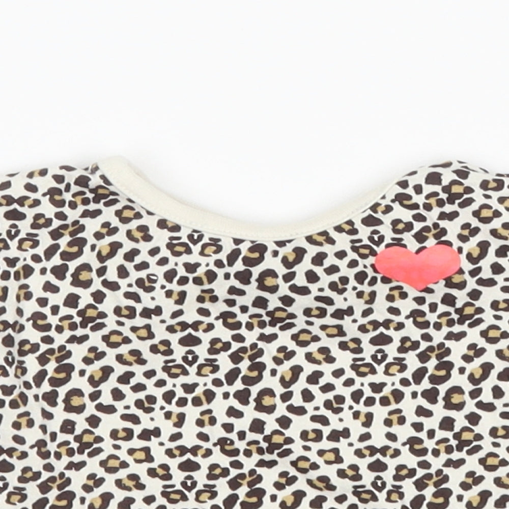 Peacocks Girls White Animal Print  Basic T-Shirt Size 3-6 Months  - love heart