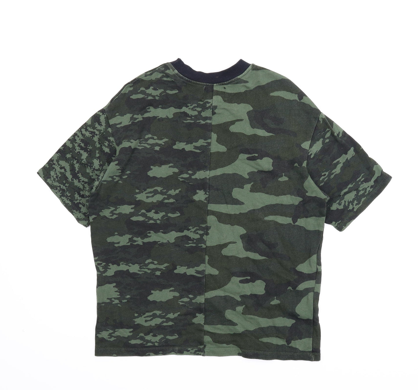 Preworn Mens Green Camouflage   T-Shirt Size XS