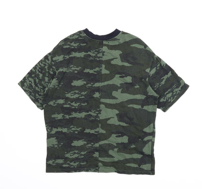 Preworn Mens Green Camouflage   T-Shirt Size XS