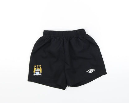 Umbro Boys Black   Bermuda Shorts Size 4-5 Years - Man City FC