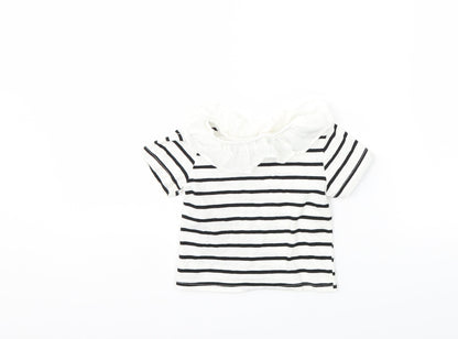 Preworn Baby White Striped  Basic T-Shirt Size 12-18 Months