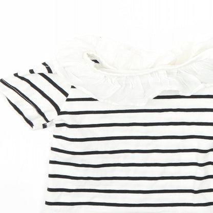Preworn Baby White Striped  Basic T-Shirt Size 12-18 Months