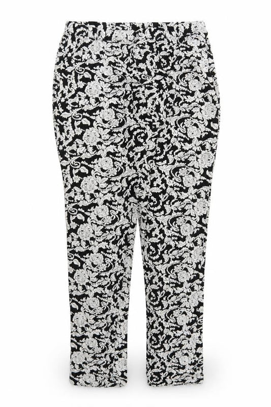 Womens UK Size 32 in Preworn  Capri Black Leggings