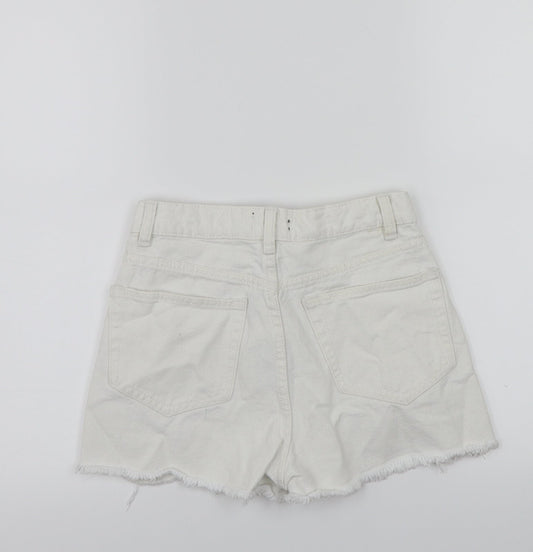 Boohoo Womens White   Bermuda Shorts Size 6