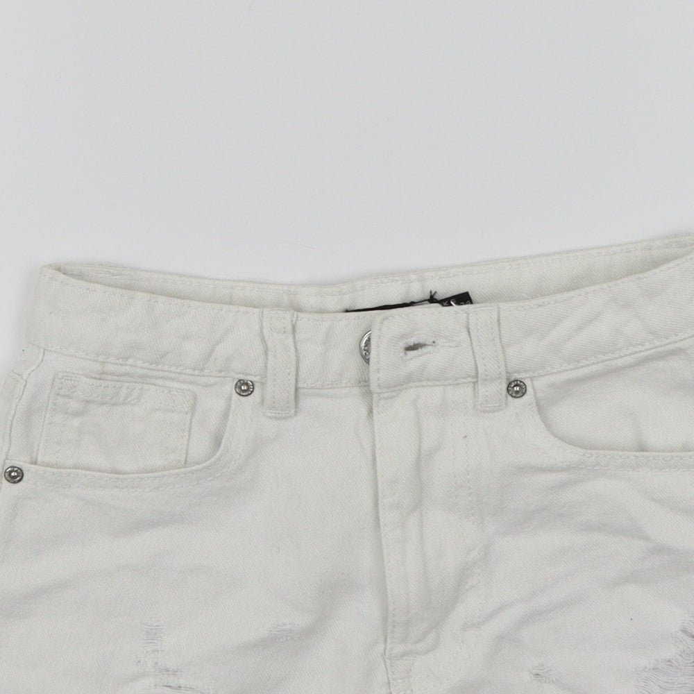 Boohoo Womens White   Bermuda Shorts Size 6