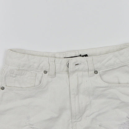 Boohoo Womens White   Bermuda Shorts Size 6