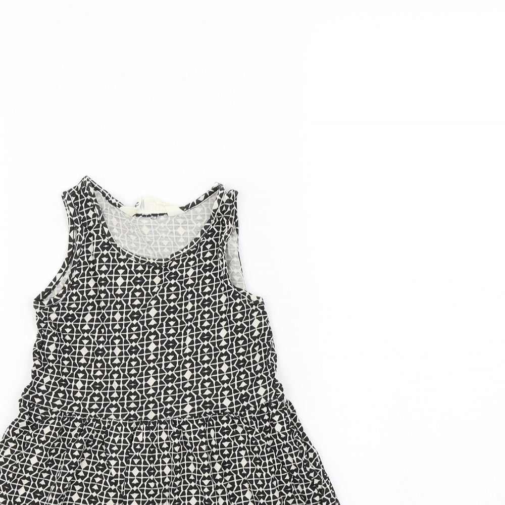 H&M Girls Black Geometric  Fit & Flare  Size 2 Years