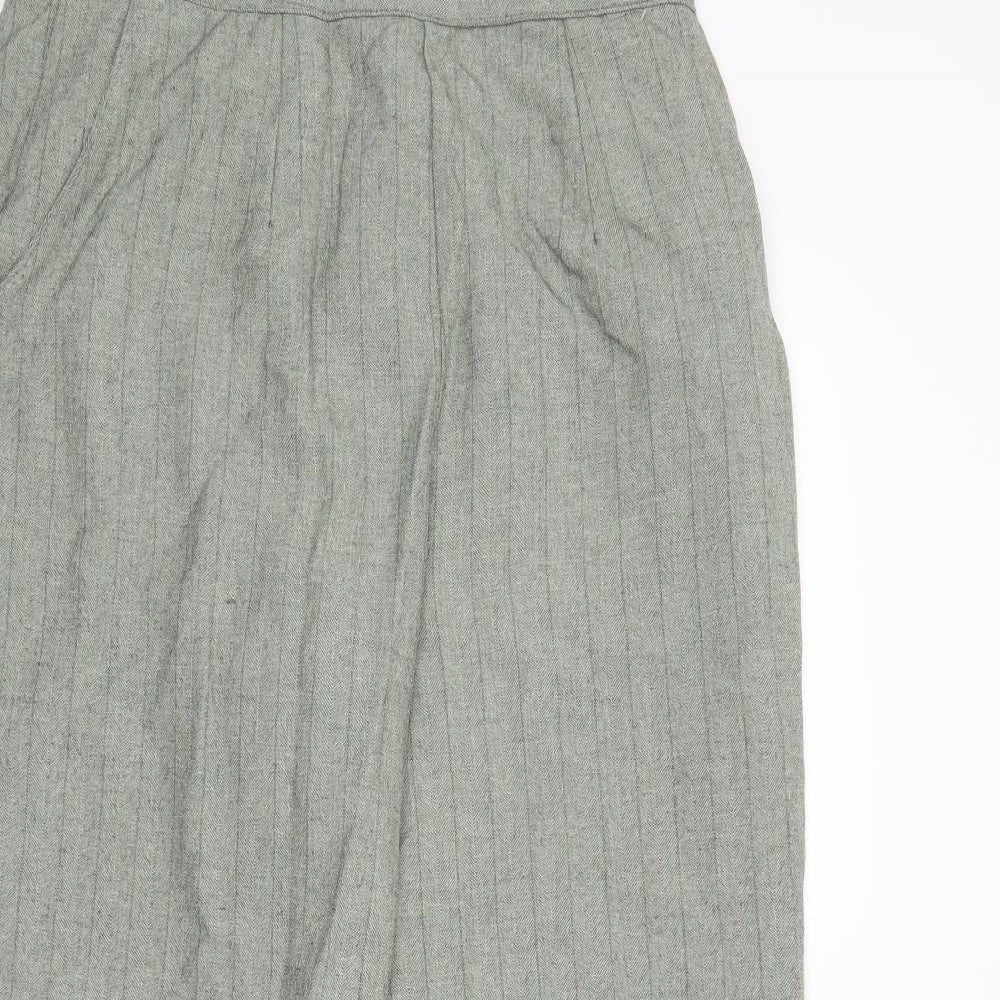 Womens UK Size 16 Preworn Regular Fit  Green Trousers