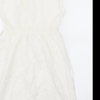 H&M Womens White Floral  Fit & Flare  Size 8